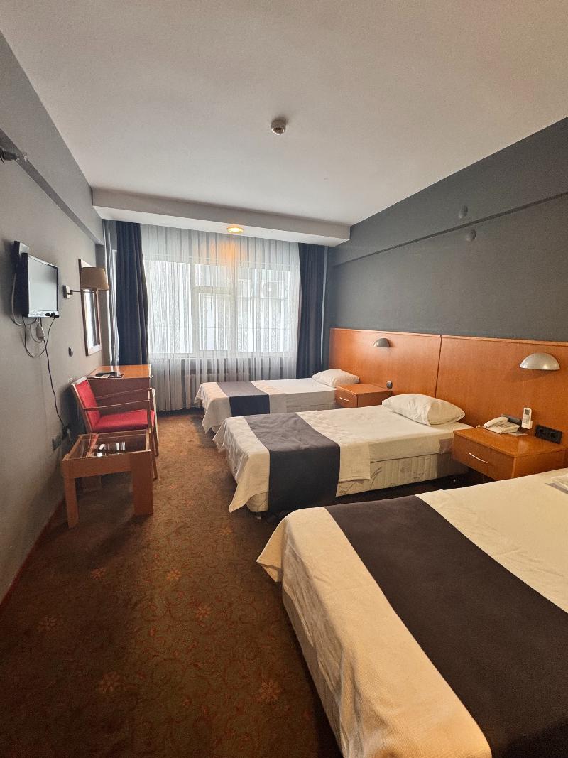 Si̇mi̇sso Hotel - Oda
