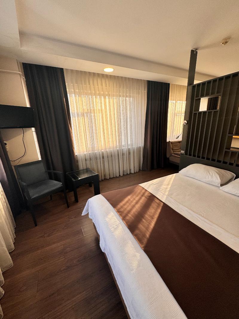 Si̇mi̇sso Hotel - Oda