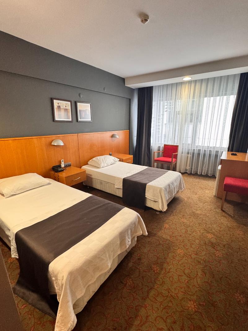 Si̇mi̇sso Hotel - Oda