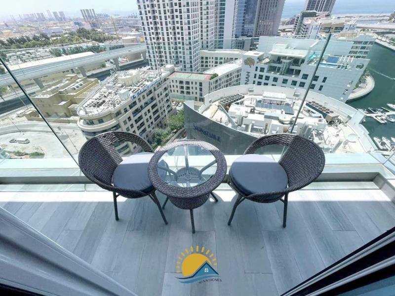 Dubai Marina Walk Gem - Oda