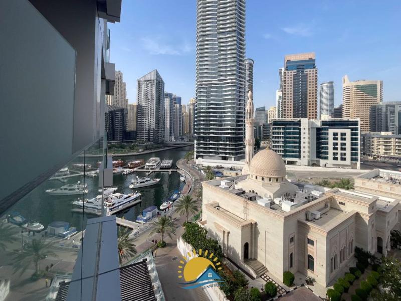 Dubai Marina Walk Gem - Oda