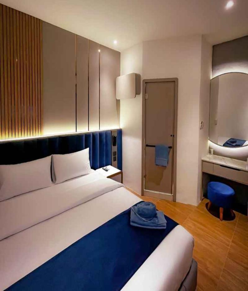 Qube Hotel By98hospitality - Oda