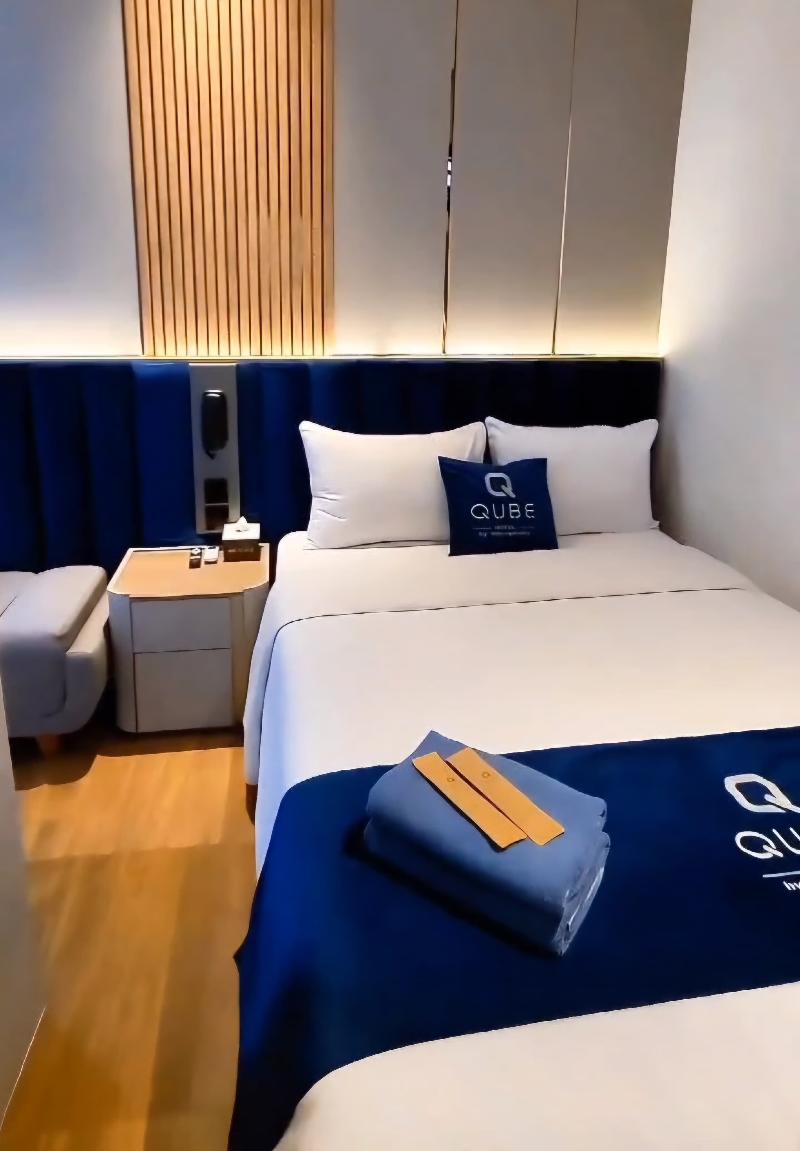 Qube Hotel By98hospitality - Oda