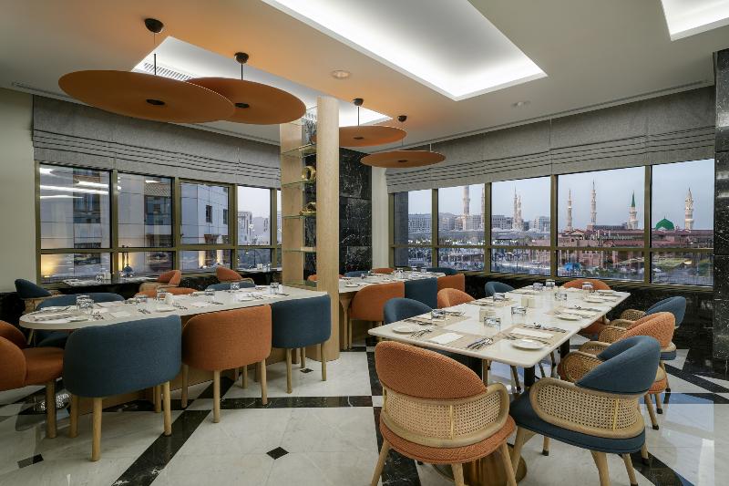 Al Manakha Rotana Madinah - Restoran