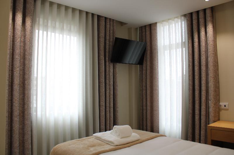 Oporto Station Hostel & Rooms - Oda