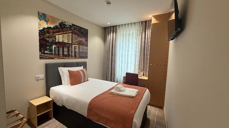 Oporto Station Hostel & Rooms - Oda