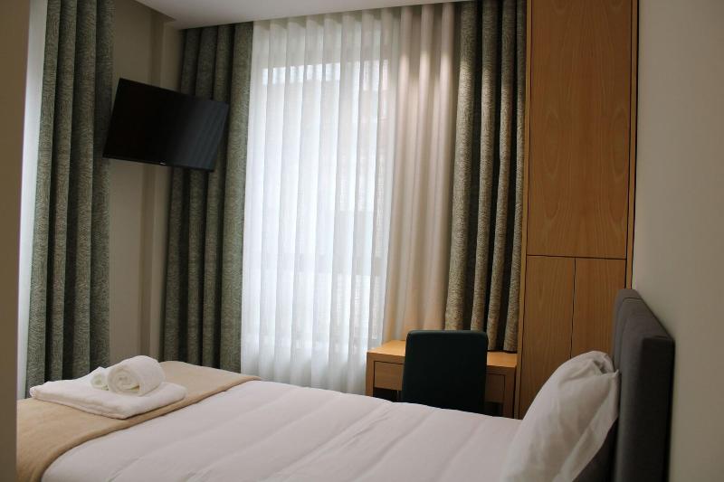 Oporto Station Hostel & Rooms - Oda
