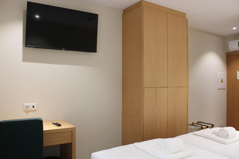 Oporto Station Hostel & Rooms - Oda