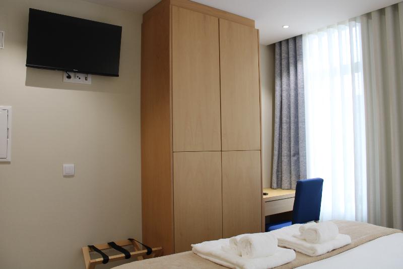 Oporto Station Hostel & Rooms - Oda