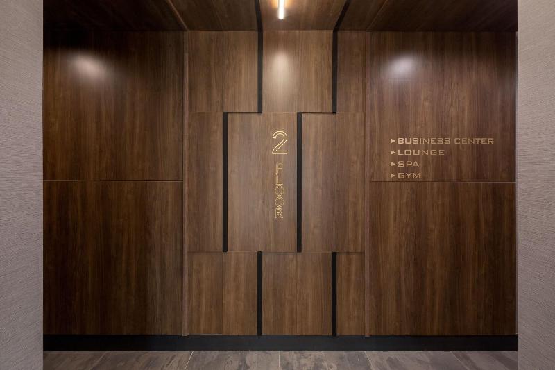 Global Luxury Suites At The Arches - Lobi