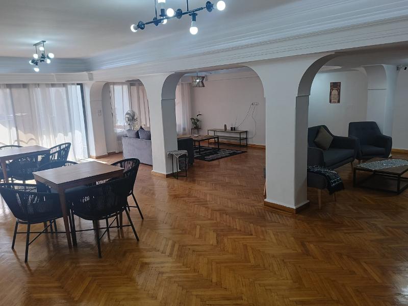 Pyramids Nights Hostel - Lobi