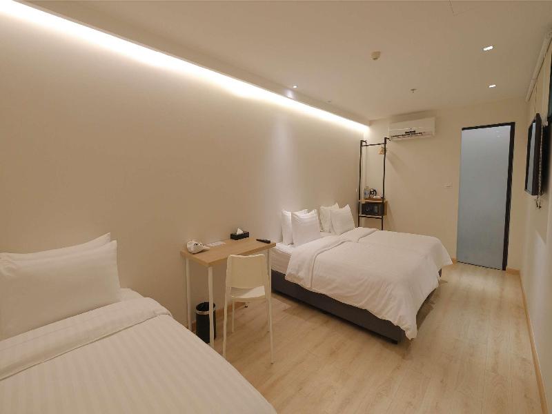 SimpleStay Chatuchak SureStay Collection By BW - Oda