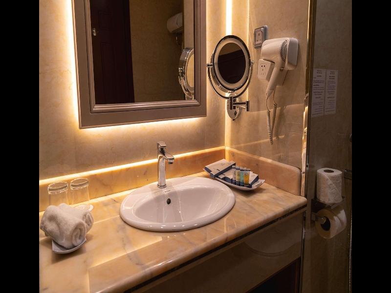 Best Western Plus Jeddah Hotel Madinah Road - Oda
