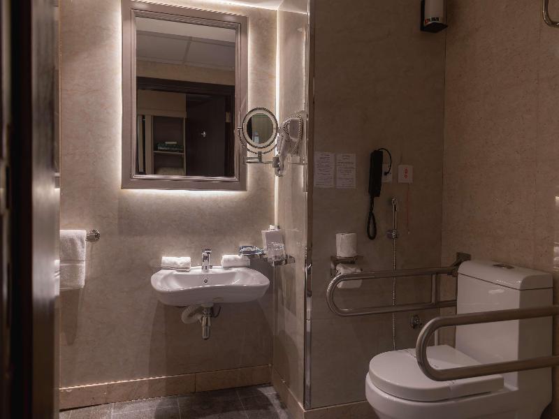 Best Western Plus Jeddah Hotel Madinah Road - Oda