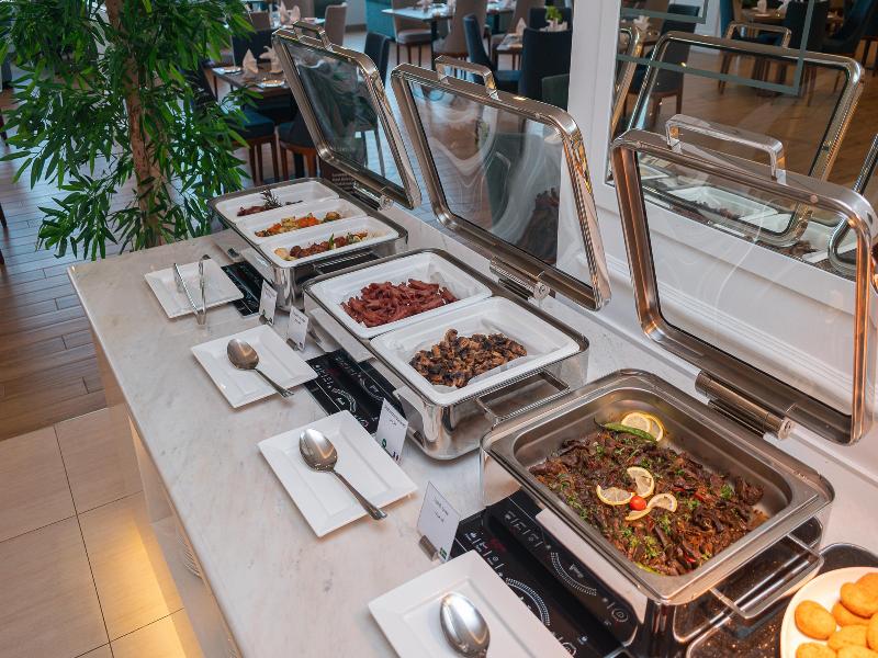Best Western Plus Jeddah Hotel Madinah Road - Restoran