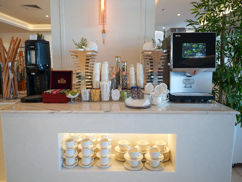 Best Western Plus Jeddah Hotel Madinah Road - Restoran