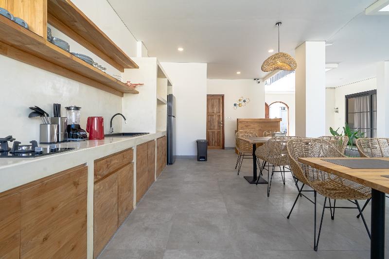 Kelaya Guesthouse By Zuzu - Lobi