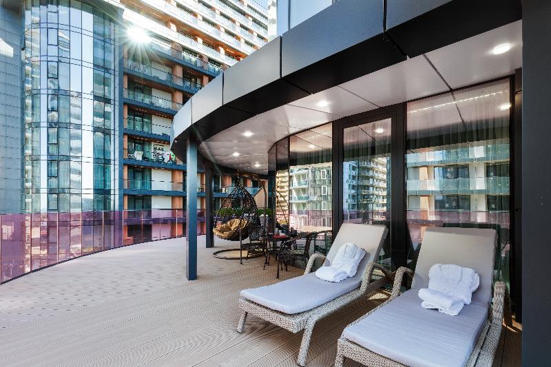 Rainbow Residence - Teras