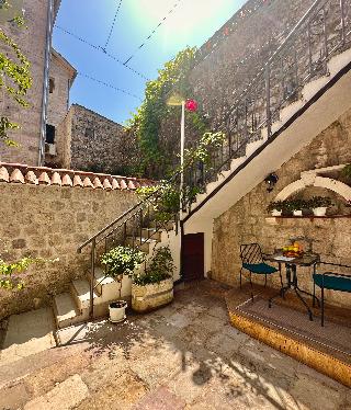 Novi Svet Apartmani