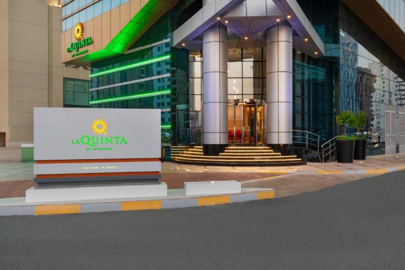 La Quinta By Wyndham Abu Dhabi Al Wahda - Genel