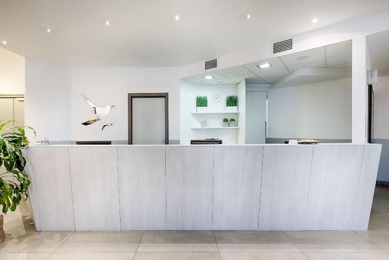 Continental Urban Art Hotel - Lobi
