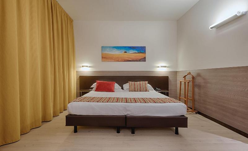 Continental Urban Art Hotel - Oda
