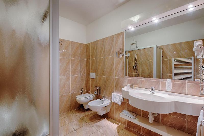Continental Urban Art Hotel - Oda