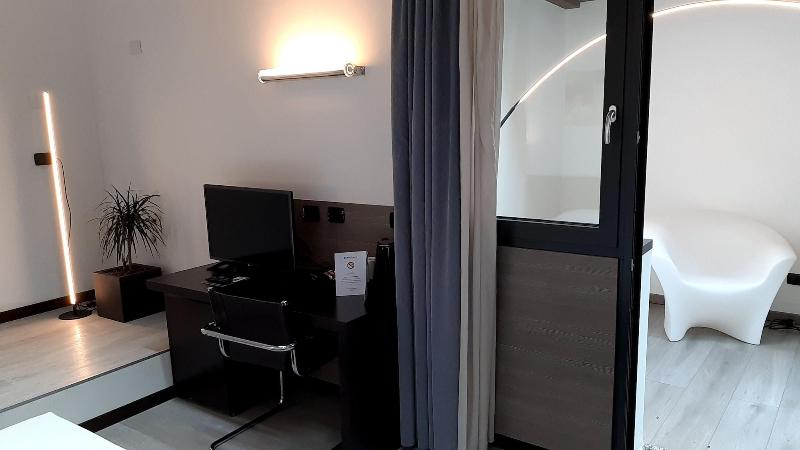 Continental Urban Art Hotel - Oda