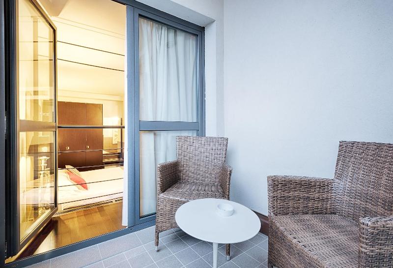 Continental Urban Art Hotel - Oda