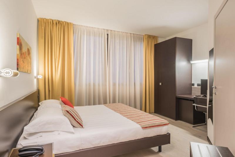 Continental Urban Art Hotel - Oda