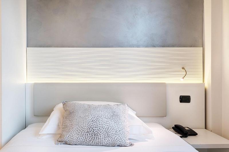 Continental Urban Art Hotel - Oda