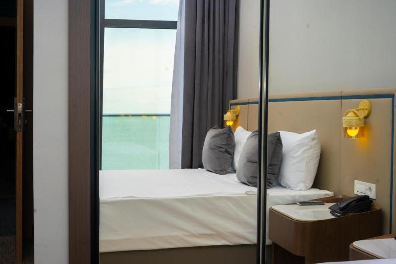 Port Marine Hotel - Oda