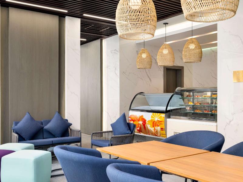 Mercure Riyadh Al Anoud - Bar