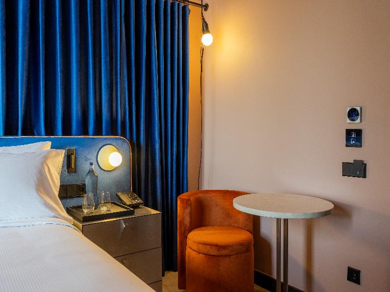 Cenica Porto Hotel, Curio Collection By Hilton - Oda