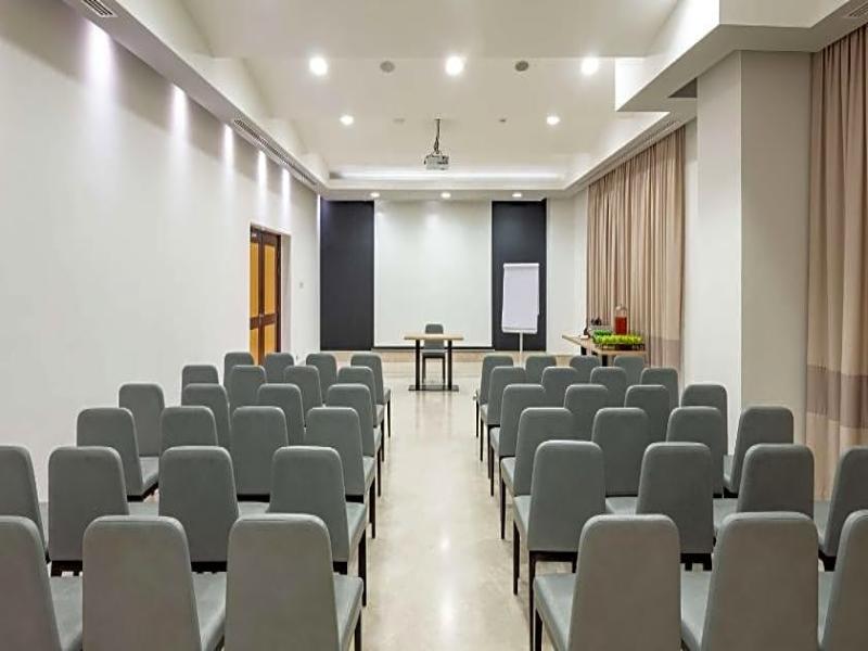Park Inn By Radisson Makkah Thakher Algharbi - Toplantı