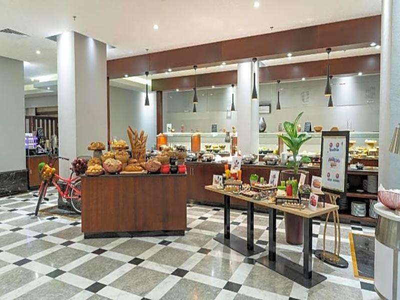 Park Inn By Radisson Makkah Thakher Algharbi - Restoran