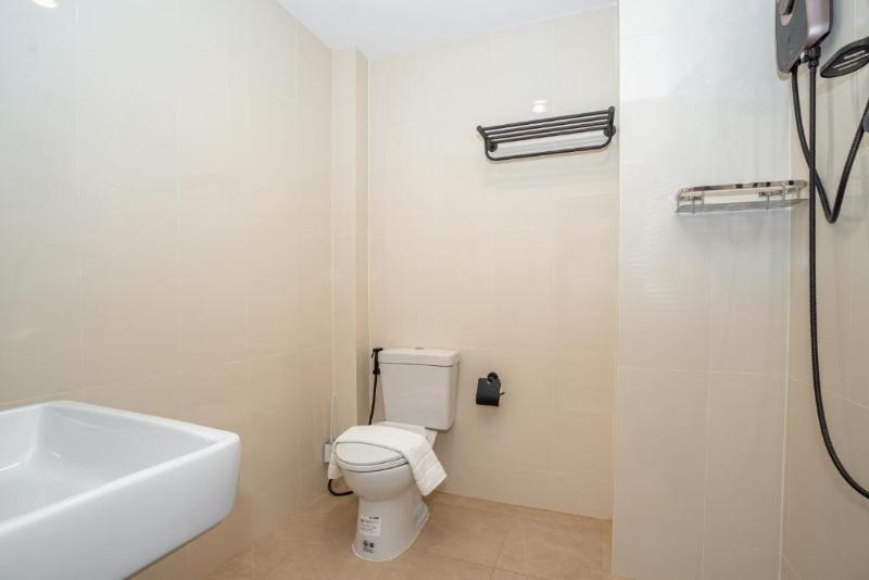 Mitsu Guesthouse, Karon Beach - Oda