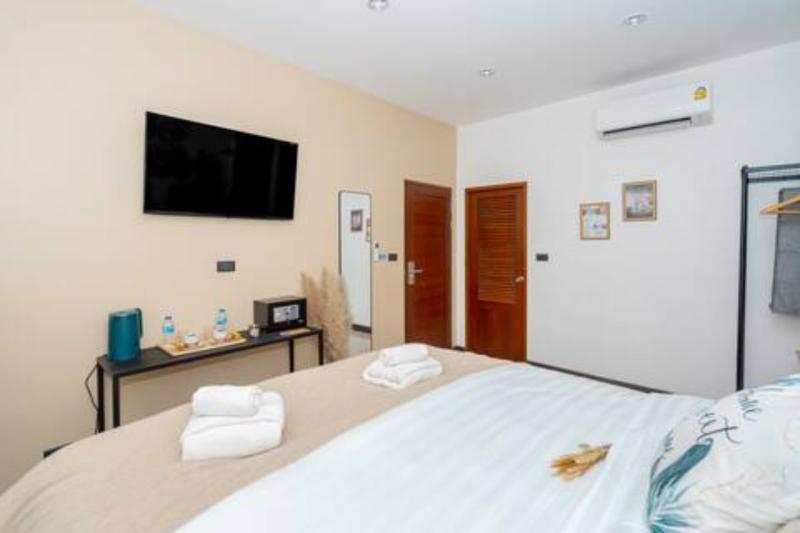 Mitsu Guesthouse, Karon Beach - Oda