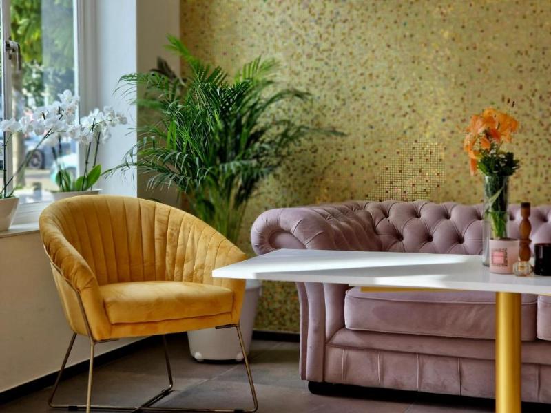 Chasse Residency Hotel - Oda