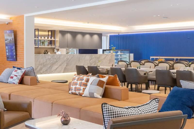 Blue Hippo Hotel - Lobi