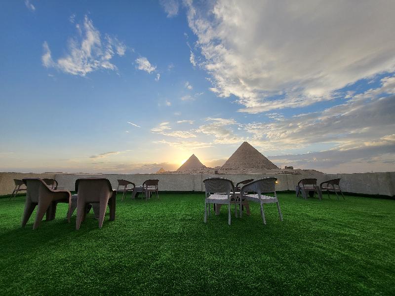 Alibaba Pyramids View - Genel