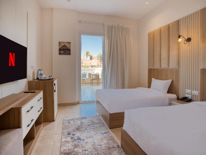 Mazar Pyramids Hotel - Oda