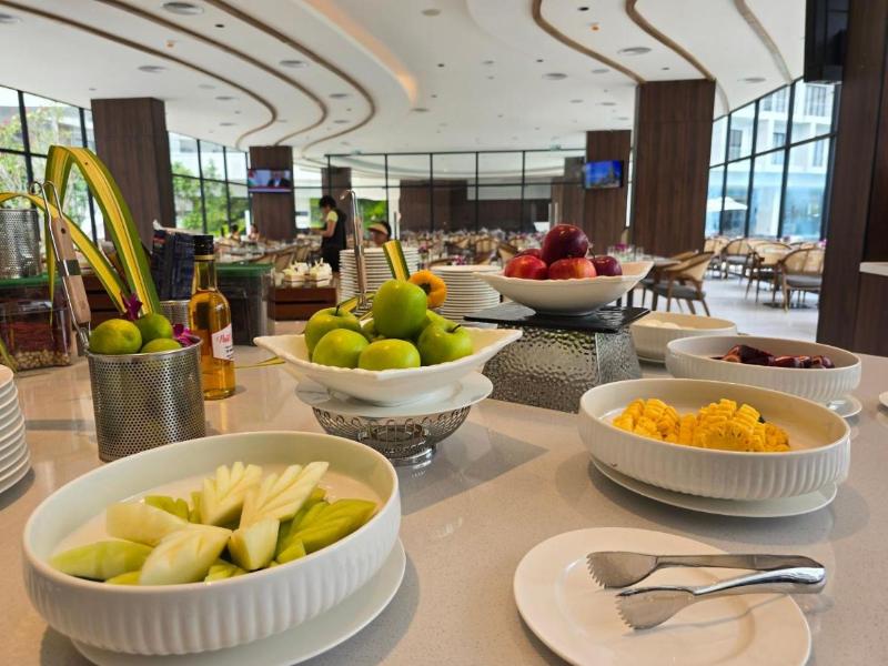 Laya Resort Phuket Island - Restoran