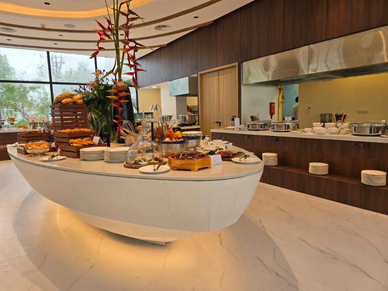 Laya Resort Phuket Island - Restoran