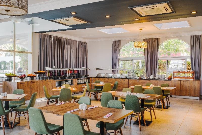 Uptown Buyuk Anadolu Girne - Restoran