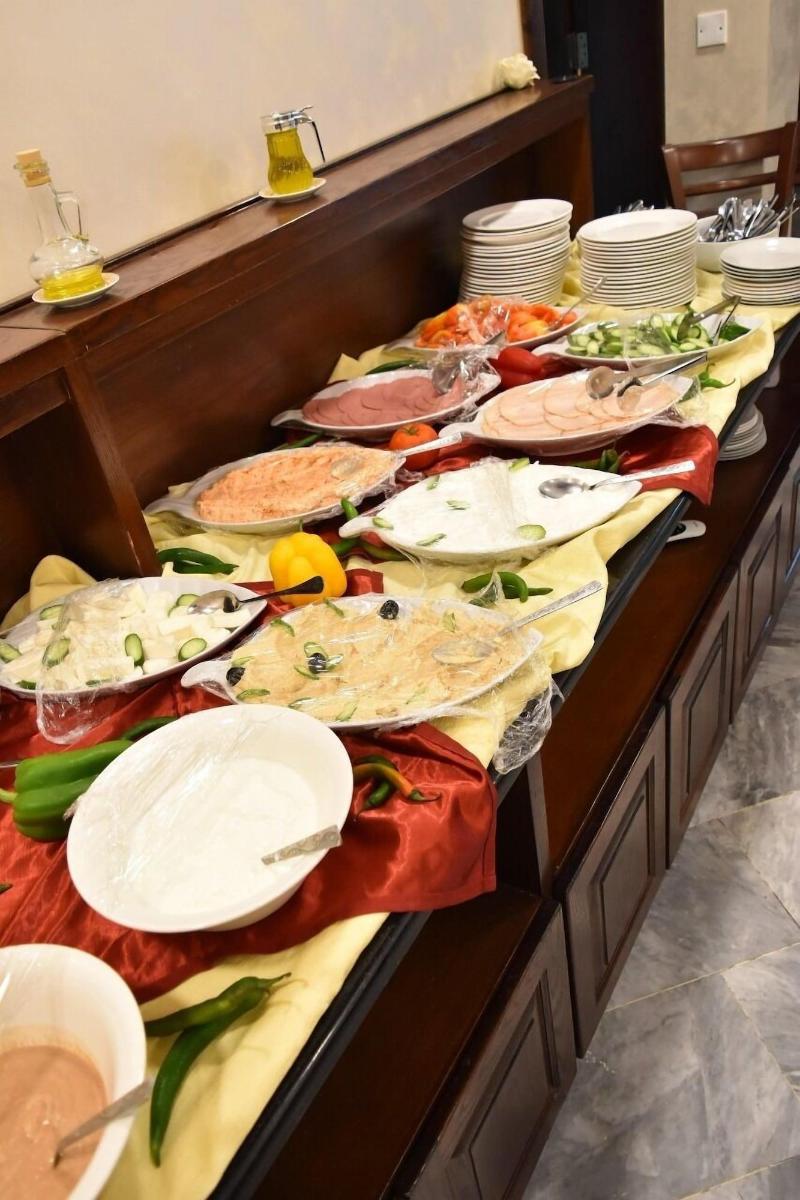 Maswada Plaza Hotel - Restoran