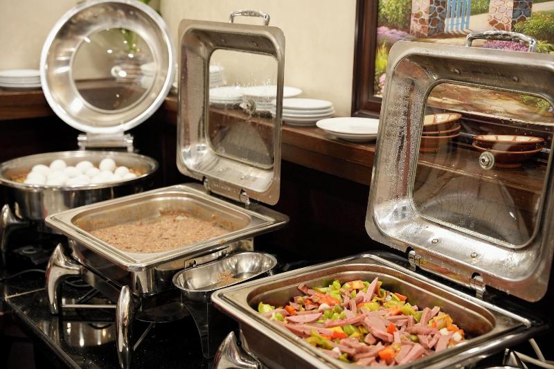 Maswada Plaza Hotel - Restoran