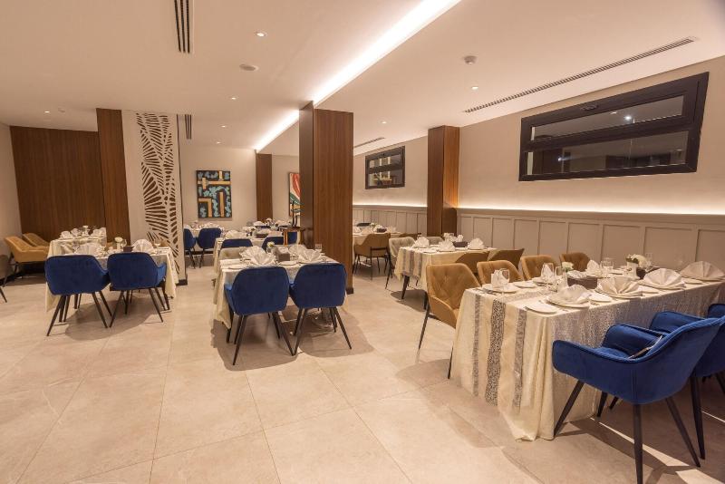 Skyline Hotel & Suites - Restoran