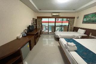 One World One Home Patong 1 fotoÄŸrafÄ±