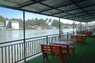 Chaiyai River Front Hotel By Zuzu fotoÄŸrafÄ±